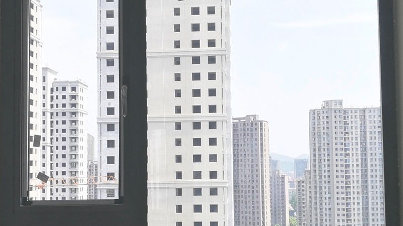 铝合金推拉窗安装：细节决定成败，型号匹配是关键**